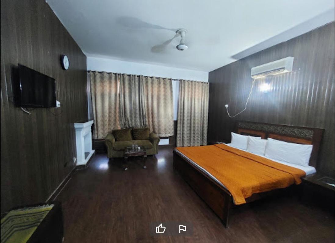 Mulberry Guest House F-10 Islamabad Exterior photo