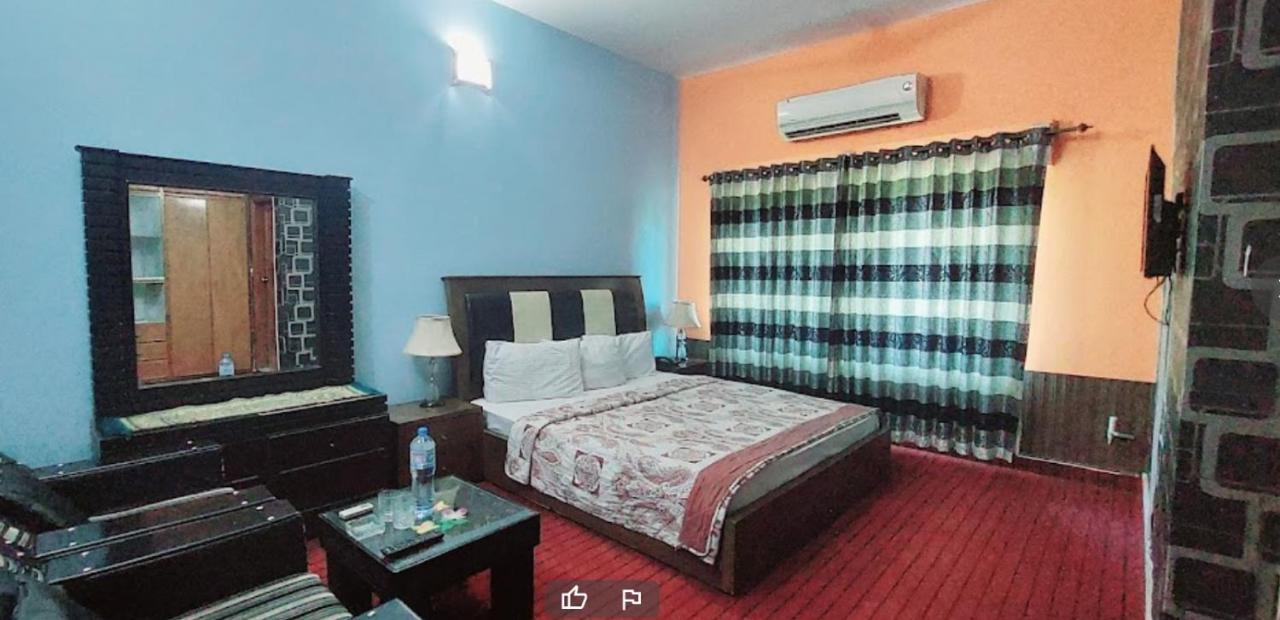 Mulberry Guest House F-10 Islamabad Exterior photo